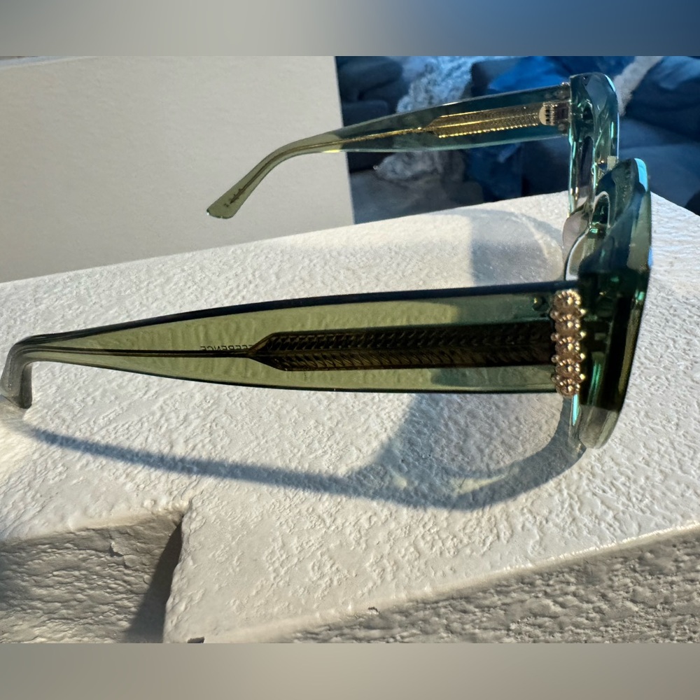 Diff Eyewear White Lotus Thailand Green Sunglasses - Picture 4 of 8